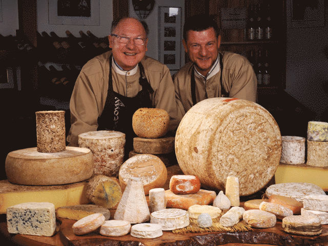 Parcourir la France entière à travers les fromages Antony à Vieux-Ferrette